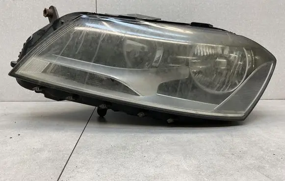 Volkswagen PASSAT B7 Headlight/headlamp 3AC941005