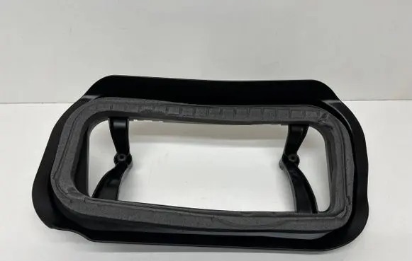 BMW 8 G15 Air intake duct part 9301574