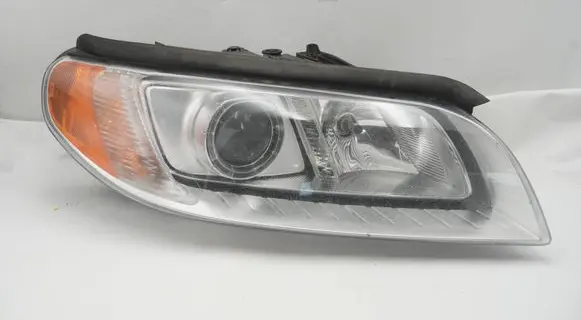 Volvo V70 Headlight/headlamp 31214348 6948180