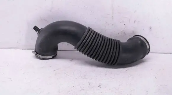 Dodge RAM 1500 DS Air intake duct part 68090732AA 46863E