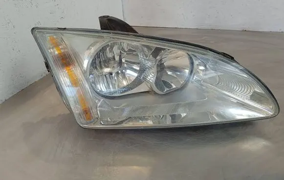 Ford Focus Headlight/headlamp