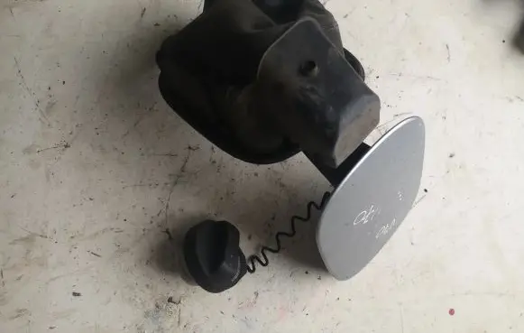 Volvo V70 Fuel tank cap