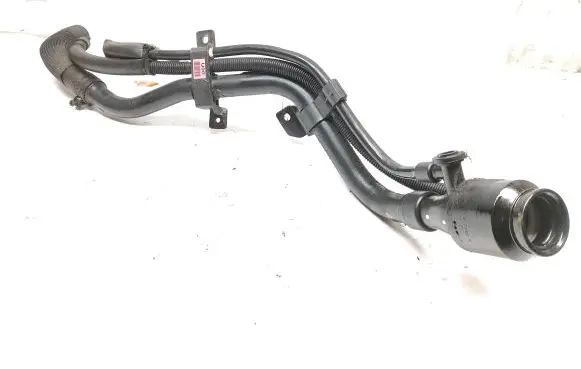 KIA Sorento Fuel tank filler neck pipe 