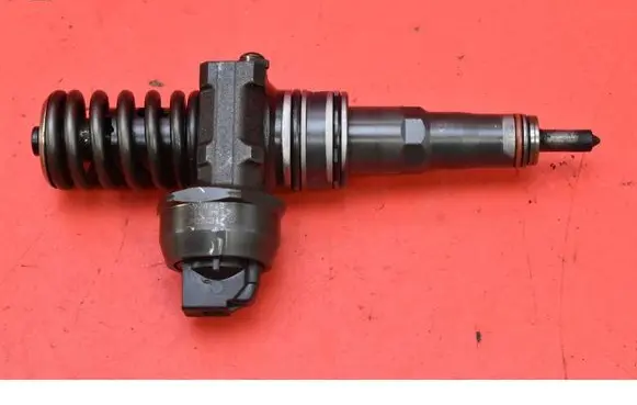 Seat Leon (1P) Fuel injector 038130073BN