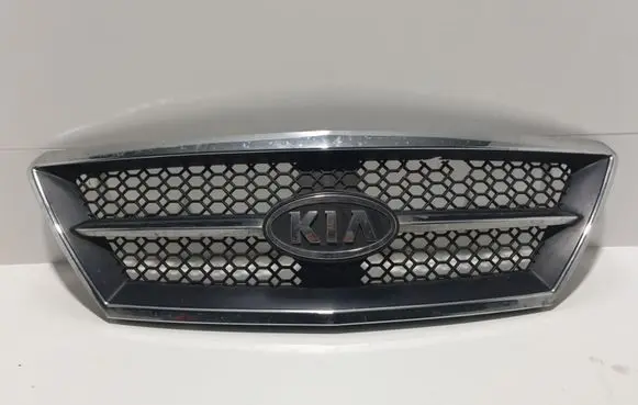 KIA Sorento Front bumper upper radiator grill 863503E010