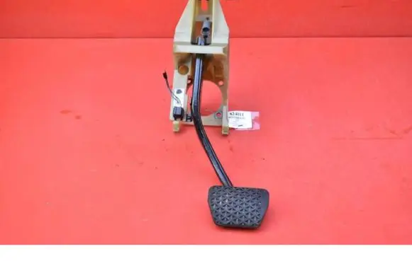 BMW 7 E65 E66 Accelerator throttle pedal 6752517