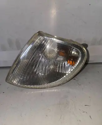 Citroen Berlingo Front indicator light 67724571 220502 9621882680