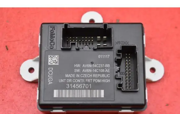 Volvo V40 Engine control unit/module ECU 31456701