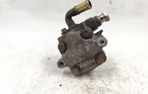 Audi A4 S4 B5 8D Power steering pump 8D0145156L