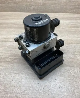 Volkswagen Golf V ABS Pump 1K0907379AC
