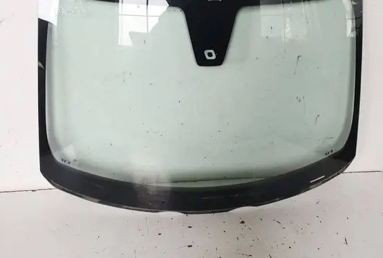 Volvo V50 Front windscreen/windshield window 