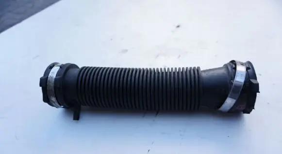 Nissan Qashqai Intake resonator PRZEWDRURA