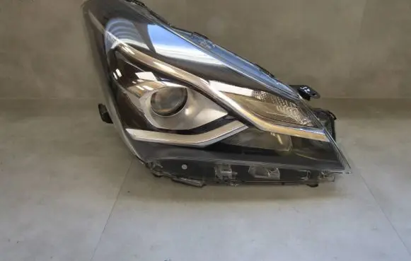 Toyota Yaris Headlight/headlamp YARISIII