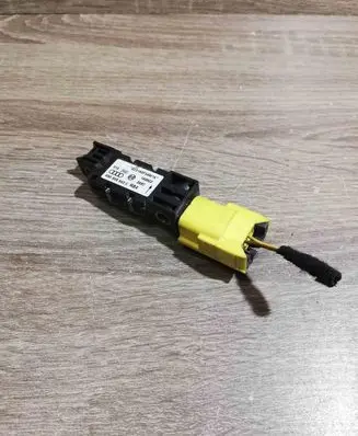 Audi A6 S6 C5 4B Airbag deployment crash/impact sensor 4B0959643C