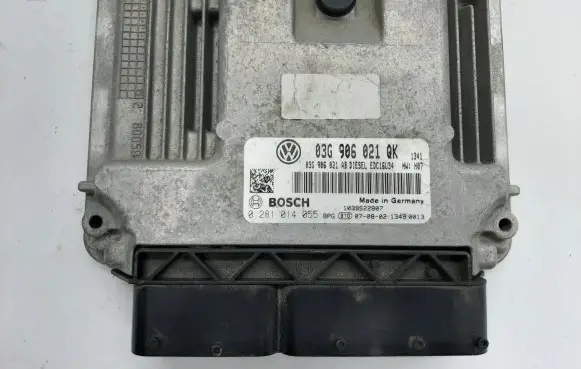Volkswagen Golf Plus Engine control unit/module 03G906021QK 0281014055