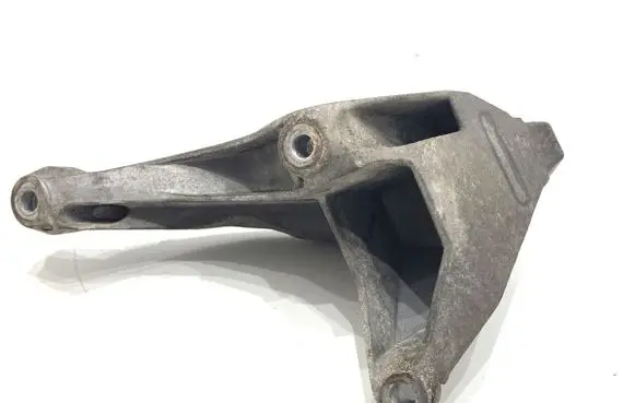 Audi A6 S6 C7 4G Engine mounting bracket 4G0199307Q