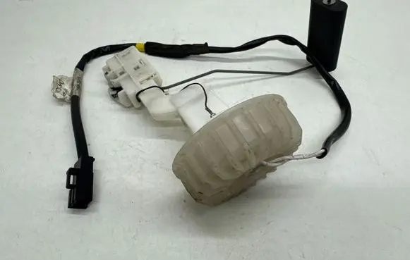Volvo S70 V70 V70 XC Fuel level sensor 09750709901
