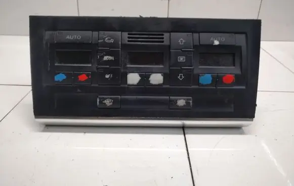 Audi A4 S4 B6 8E 8H Climate control unit 8E0820043