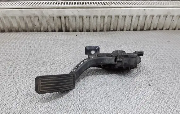 Mazda 6 Accelerator throttle pedal 1988003440