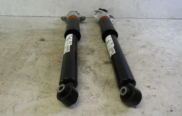 Audi Q7 4M Rear shock absorber/damper 4M0616031AB