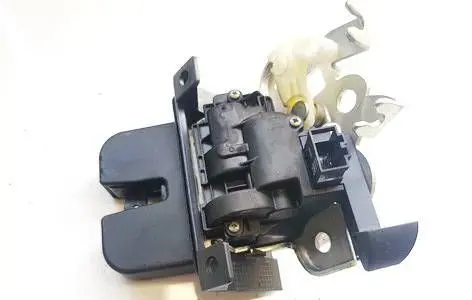Skoda Superb B6 (3T) Tailgate/trunk/boot lock/catch/latch 3t5827520a