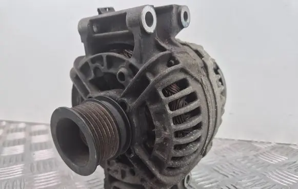 Mercedes-Benz C W204 Generator/alternator A2721540002 0124525055 14V80150A