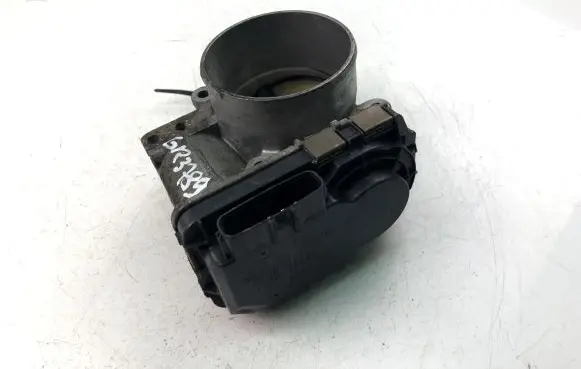 Volvo V70 Throttle valve 8677796