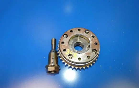 Mini One - Cooper F56 F55 Camshaft pulley/ VANOS 7608788