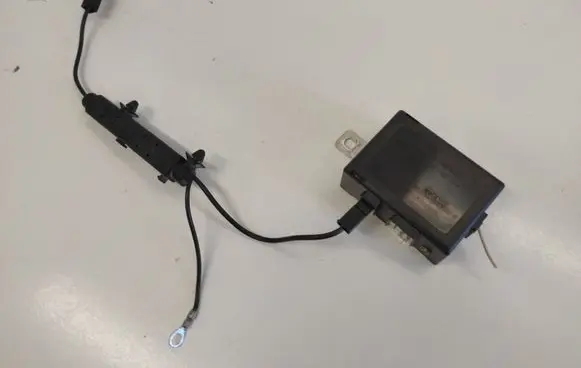 Mercedes-Benz ML W163 Aerial antenna amplifier 1638200289 16267079