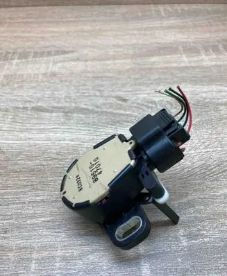 Toyota Prius (XW20) Brake pedal sensor switch 8951047010 8C0328 WITHPLUG