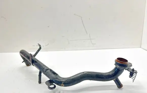 Volkswagen PASSAT B5 Engine coolant pipe/hose 058121071j 058121071