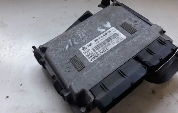 Audi A3 S3 8P Engine control unit/module 06A906033EH