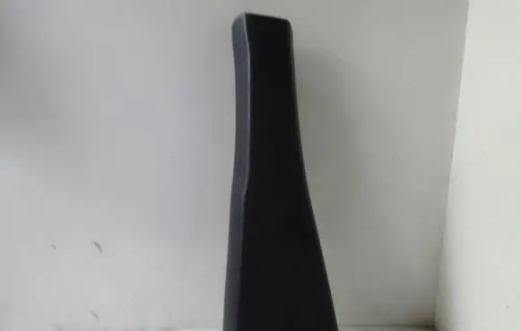 (B) pillar trim (bottom)