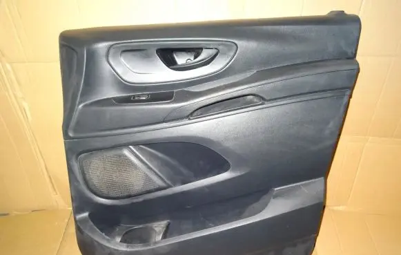 Mercedes-Benz Vito Viano W447 Front door card panel trim
