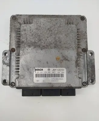 Renault Master II Engine control unit/module 8200236618 1039S01957 0281011254