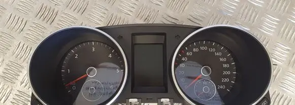 Volkswagen Golf VI Speedometer (instrument cluster) 5K0920872A