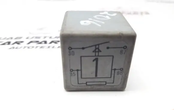Volkswagen Golf II Other relay 171906383 22205007