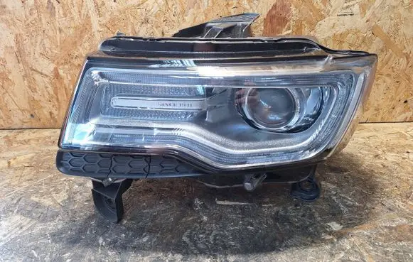 Jeep Grand Cherokee Headlight/headlamp 68111035AD