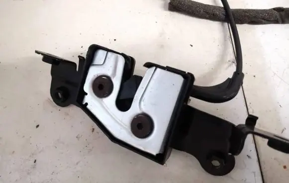 Volvo S80 Seat back rest lock catch 