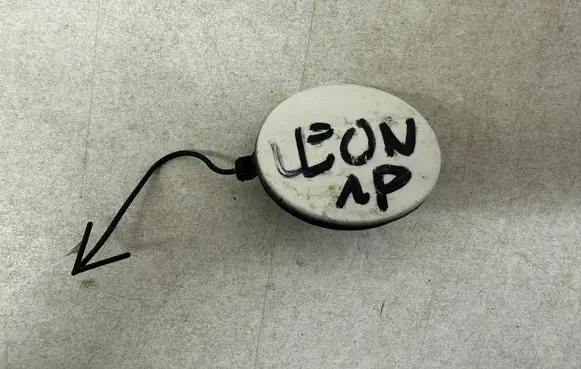 Seat Leon (1P) Front tow hook cap/cover 1P0807241D 1P0807241 14884SG4