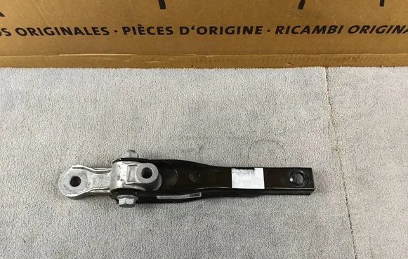 Cupra Ateca Gearbox mounting bracket 5Q0199855AB X444WW1YGK364S 19072019