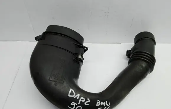 BMW 5 E39 Mass air flow meter 0928400468 77870760 7786639