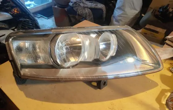 Audi A6 S6 C6 4F Headlight/headlamp