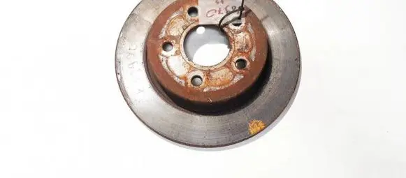 Ford Focus C-MAX Rear brake disc neventiliuojamas
