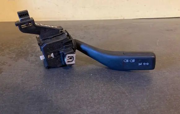 Volkswagen Caddy Indicator stalk 1K0953513 01103500 10350042985004