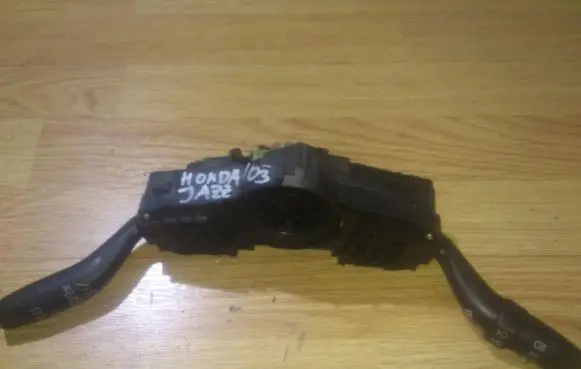 Honda Jazz Wiper turn signal indicator stalk/switch m21731