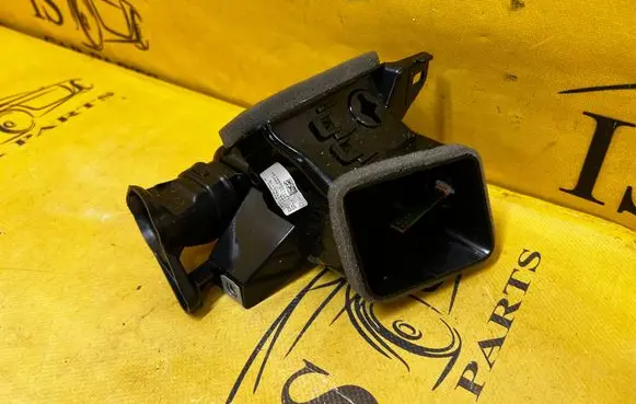 Audi A8 S8 D5 Cabin air duct channel 4N1819354A