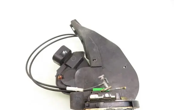Lexus IS 200-300 Rear door lock