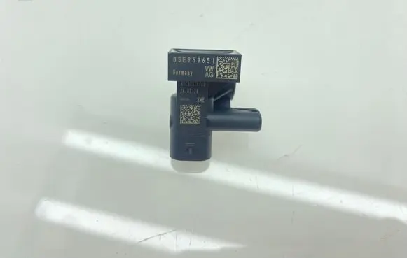 Volkswagen Golf VIII Airbag deployment crash/impact sensor 85E959651