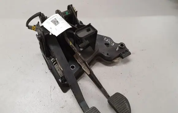 Peugeot 407 Pedal assembly 9654751280 HQ8XS